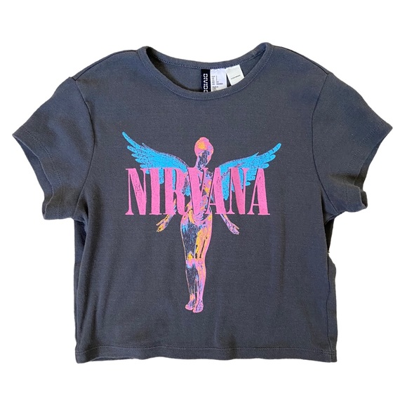 H&M Tops - Nirvana Graphic Crop Band Tee